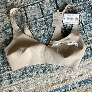 NWT Lululemon Like Nothing wireless bra